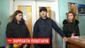 Глава "Укрпочты" объяснил, почему его зарплата в 200 раз больше дохода почтальона