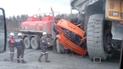"Тяжелая" авария: в России 130-тонный БелАЗ смял под собой КамАЗ