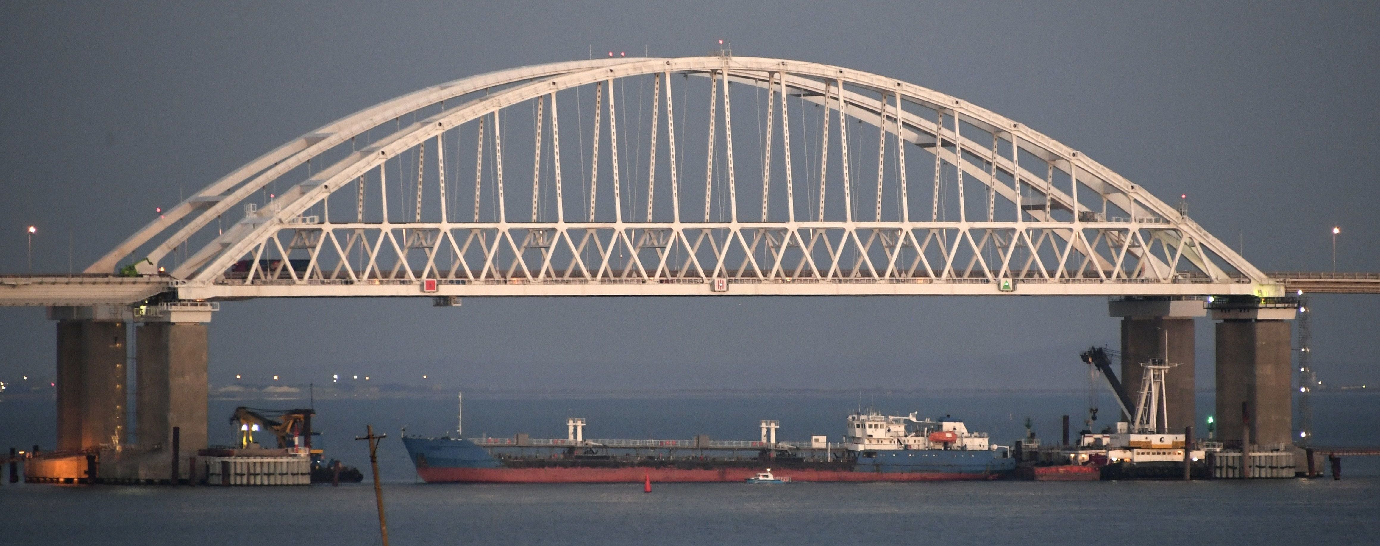 СНБО ввел санкции против компаний, участвовавших в строительстве Керченского моста