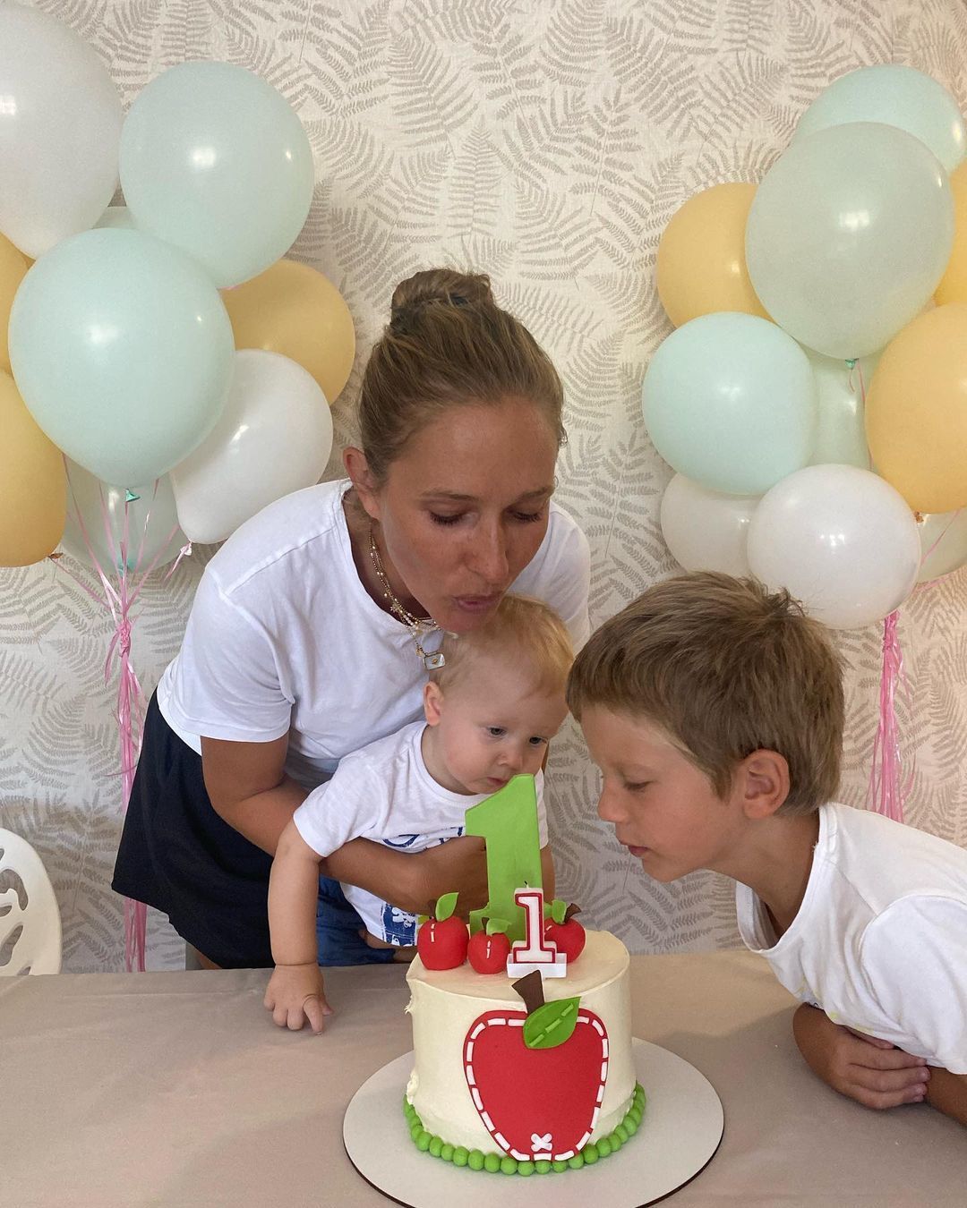 Младший сын Екатерины Осадчей и Юрия Горбунова / © instagram.com/kosadcha