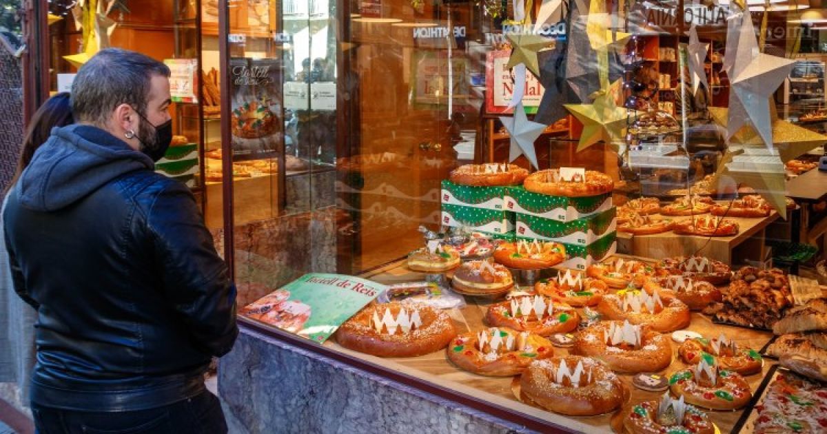 Диетологи назвали самые вредные продукты для сердца после 50 лет