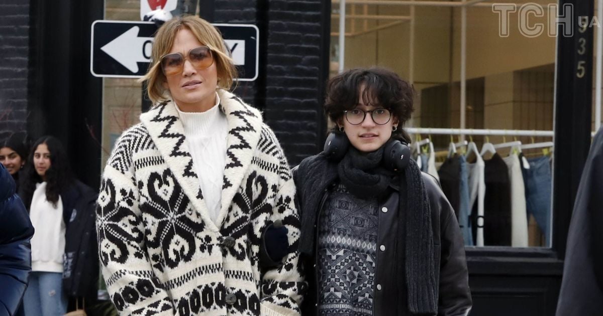 Дженніфер Лопес з дочкою Еммою на курорті в Аспені