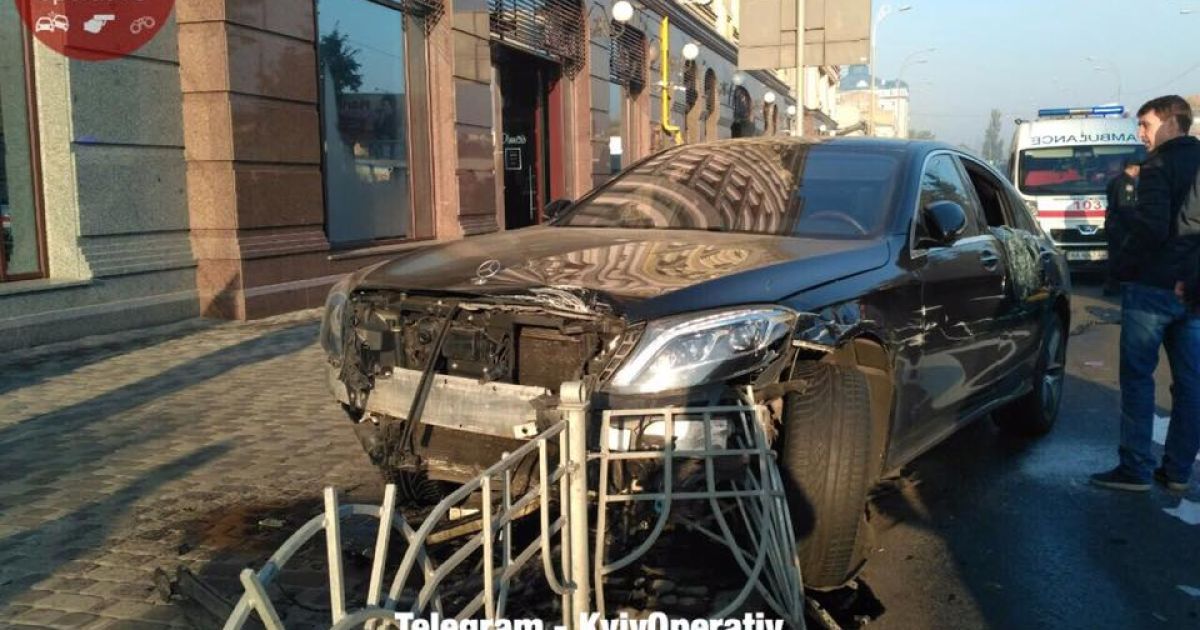 З’явились нові деталі та відео з місця масштабної ДТП у Києві