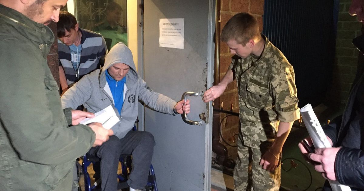 Спецпризначенці НАБУ затримали фігуранта "справи Онищенка" після звільнення із СІЗО