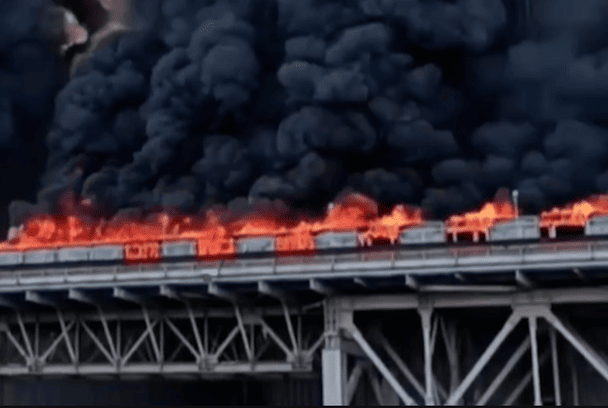 В Черноморске в Одесской области загорелся порт: появилось видео