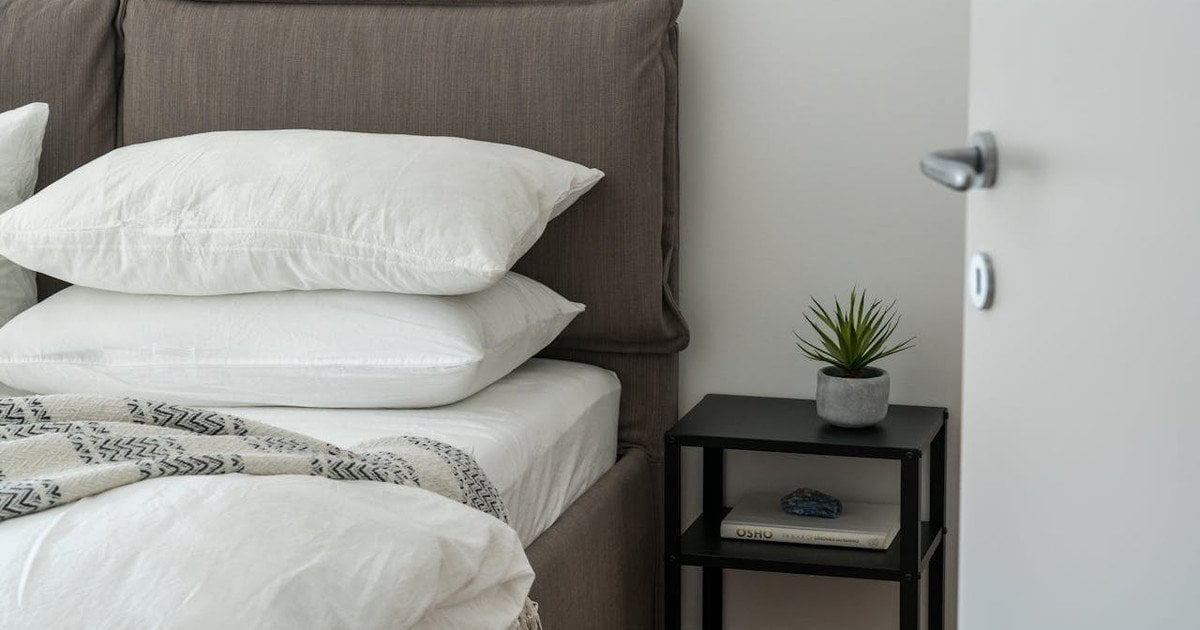 Яка висота ліжка є ідеальною для здорового сну