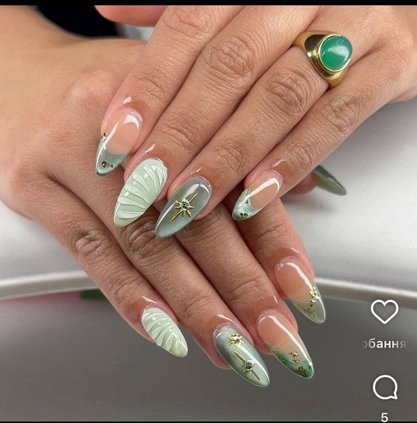jade nails / © Instagram