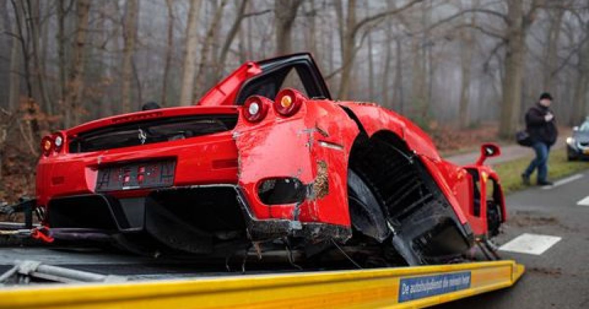 В Нидерландах во время тестирования вдребезги разбили редкий Ferrari стоимостью три миллиона долларов: видео
