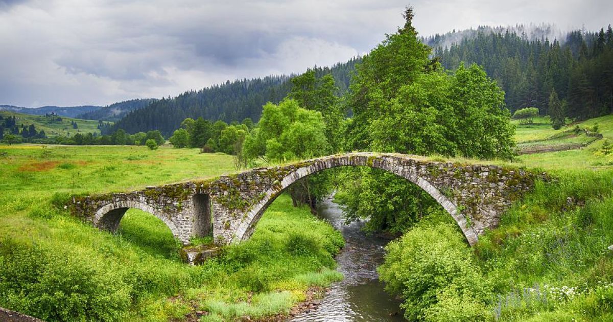 У Британії через спеку з-під води з'явилося село-примара 