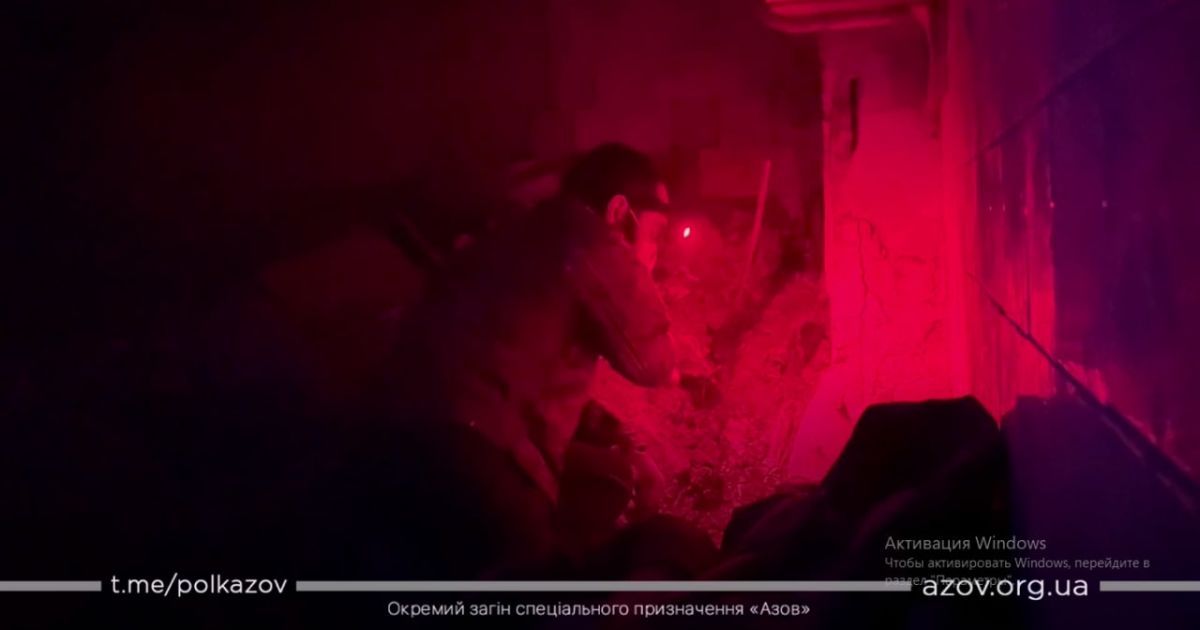 Оккупанты обстреляли полевую операционную на "Азовстали" в Мариуполе: под завалами оказались раненые (видео)