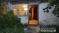Вбив і сам зателефонував до поліції: в Сумській області вітчим зарізав свого пасинка (фото)