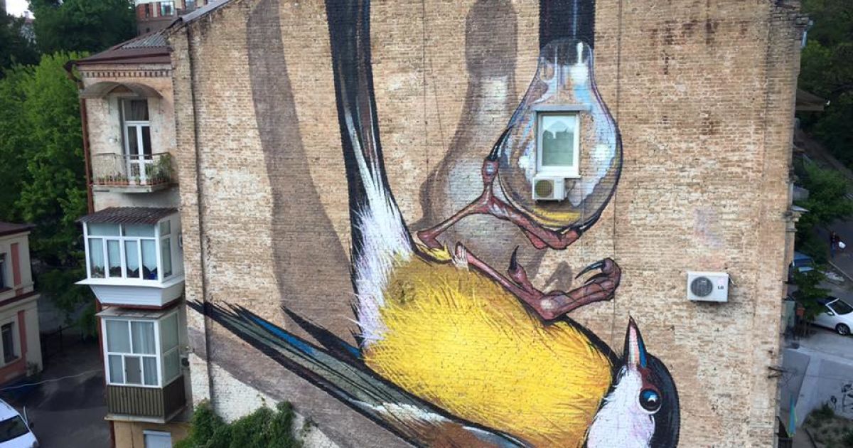 У Києві завершили видовищний антивоєнний мурал