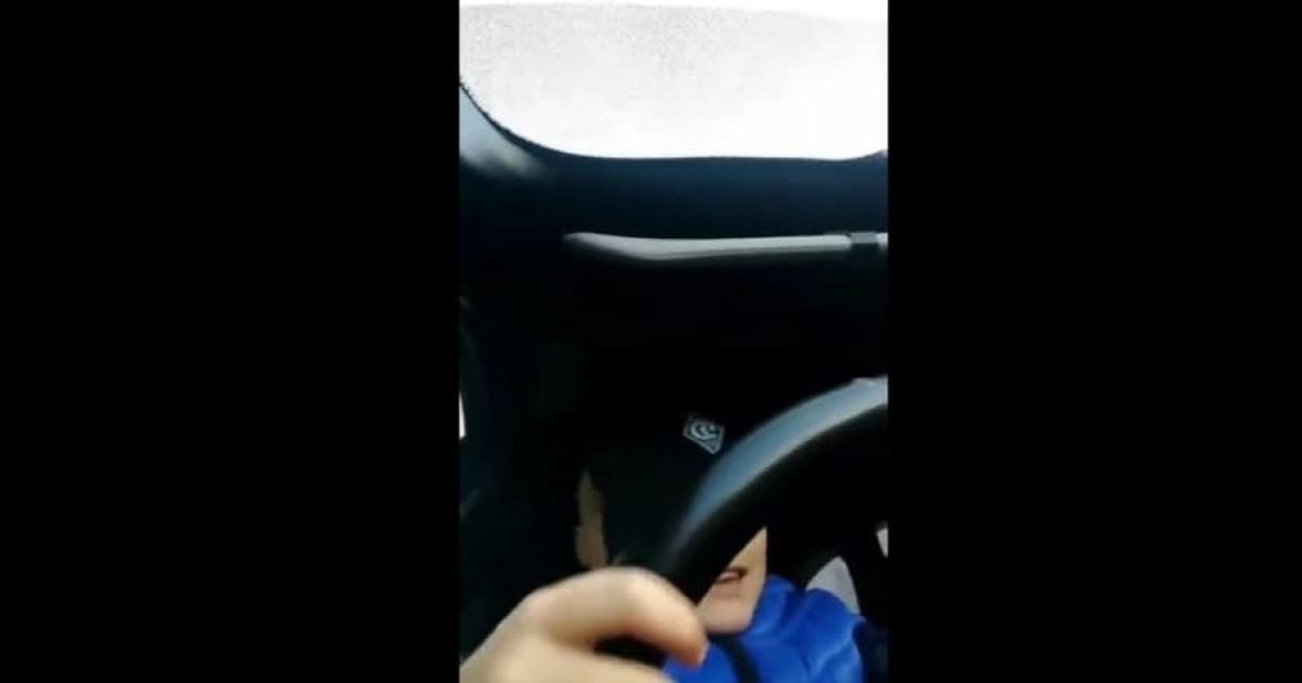 В Днепре женщина написала в полицию заявление на мужчину, который сажает за руль их 8-летнего сына