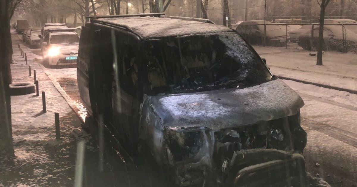 У Києві спалили автівку довіреної особи кандидата-націоналіста Кошулинського