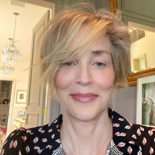  / © instagram.com/sharonstone