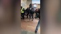 У Києві з метро винесли напівголого чоловіка - відео