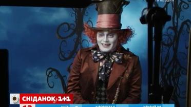 Актор Джонні Депп поспілкувався з відвідувачами Діснейленду у США