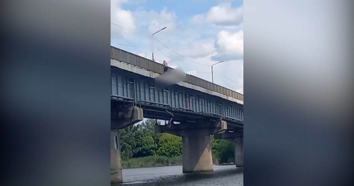 В Днепре девушка пыталась покончить с собой, прыгнув с моста