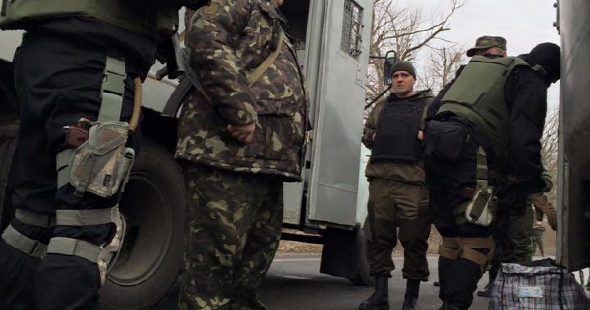 «ДНР» передала Україні 18 ув’язнених_3 / © Богдан Крикливенко / Facebook