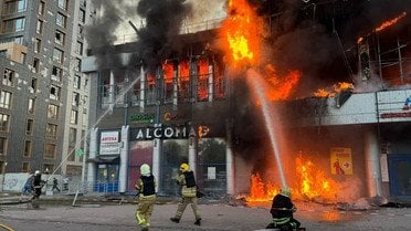 Удар по ТЦ Дніпра_3