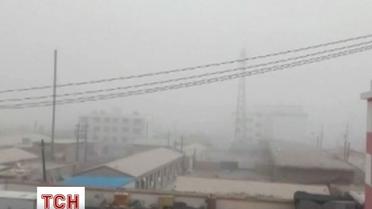 Мощная песчаная буря прокатилась по Китаю