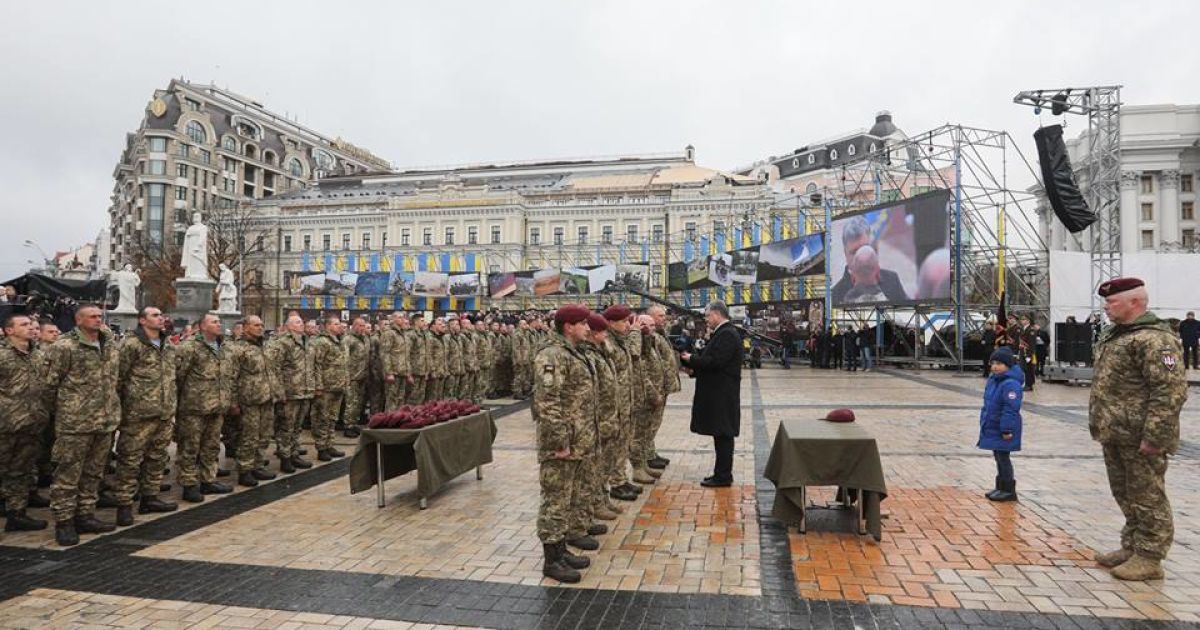 Флаг, форма, девиз, название: украинский десант заметно изменился после 21 ноября