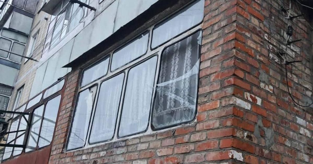Ворог скерував дрон-камікадзе на Нікополь та двічі обстріляв місто з важкої артилерії: поранена жінка