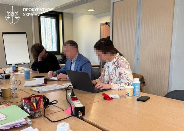 За даними правоохоронців, екснардеп тривалий час фактично контролював понад 96% статутного капіталу банку