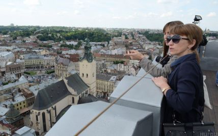 Поток туристов в Украину из-за пандемии коронавируса уменьшился в четыре раза