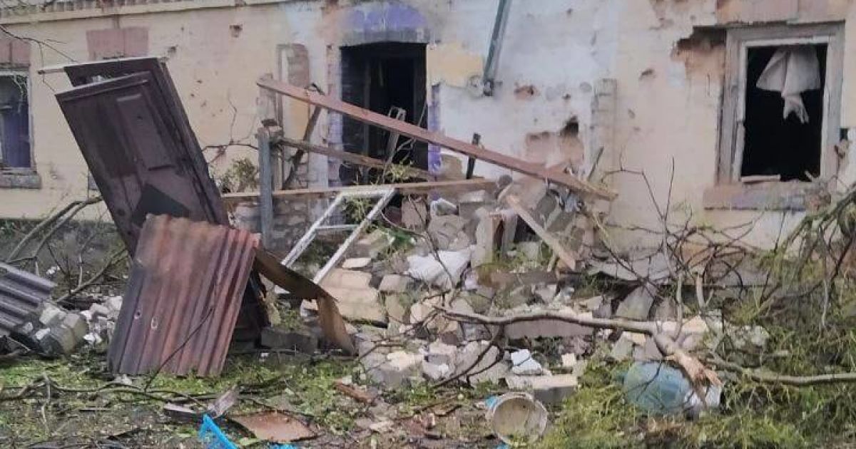 The Russian invaders launched a missile attack on the Dnipropetrovsk region: a residential building, power lines and gas supply were damaged