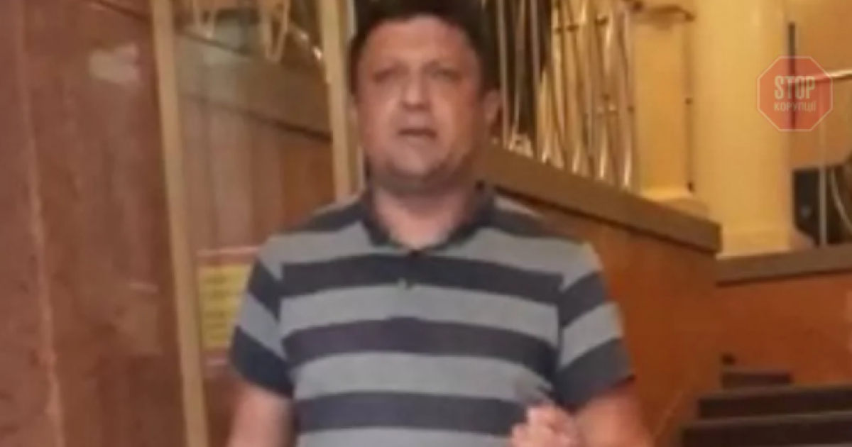 "Женщина, бегите отсюда": мужчина со взрывчаткой не пустил женщину в Кабмин (видео 18+)