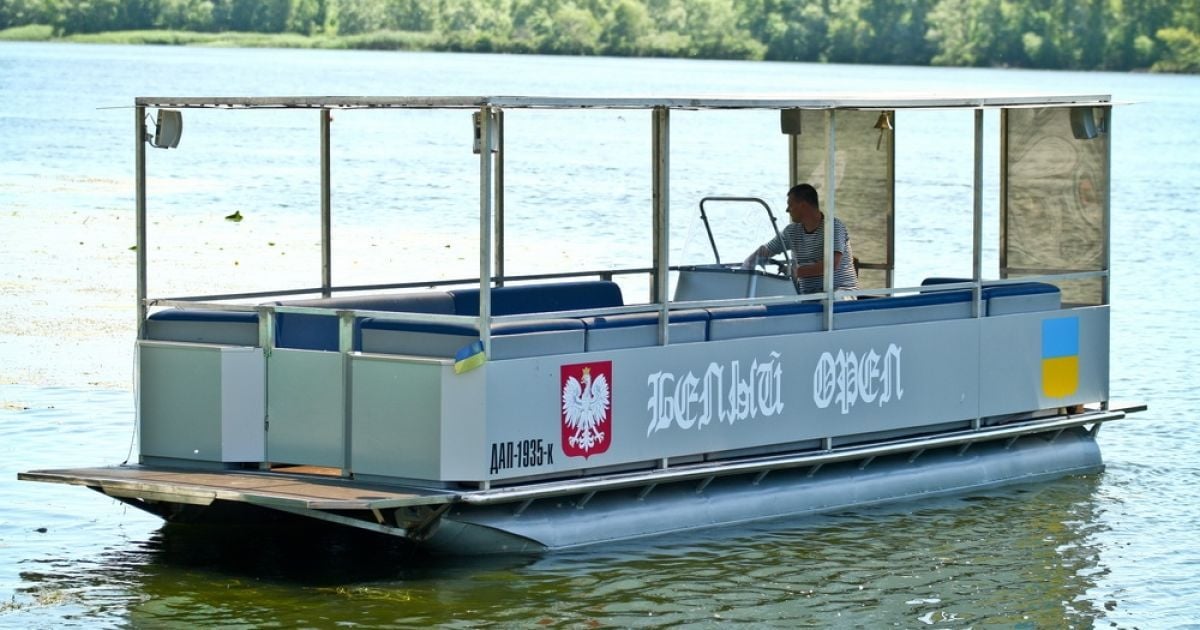 В Кременчуге изготовили катер, работающий на солнечной энергии