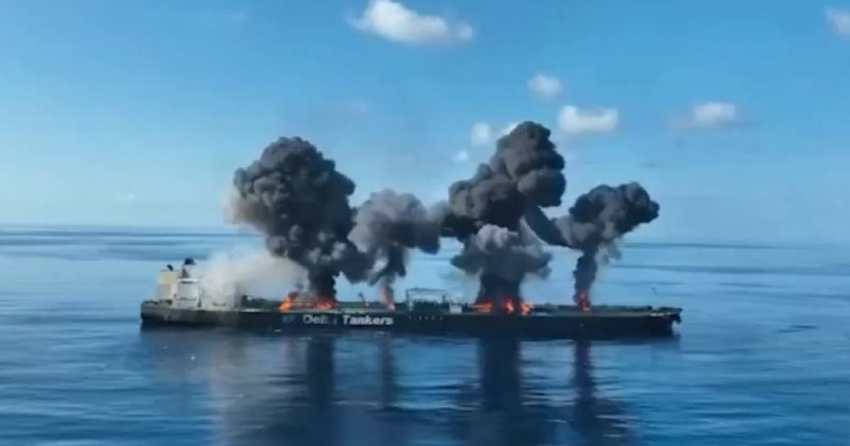 Хуситы взорвали греческий танкер, перевозивший 150 тысяч тонн сырой нефти