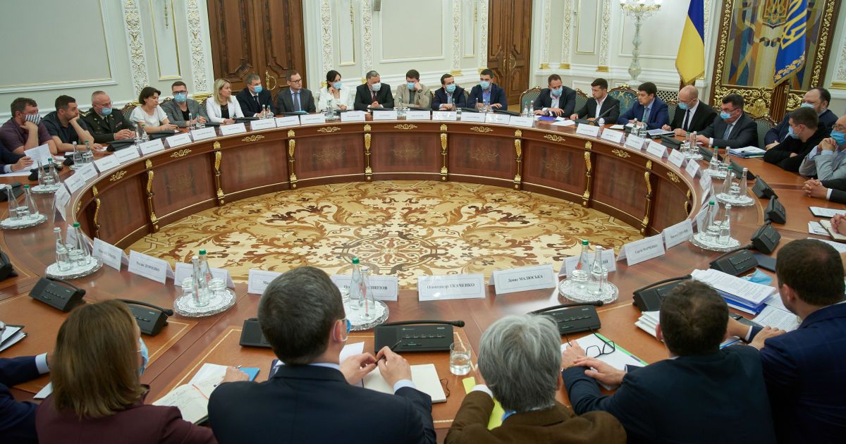 Готові до перездачі: уряд підготував оновлену програму своїх дій