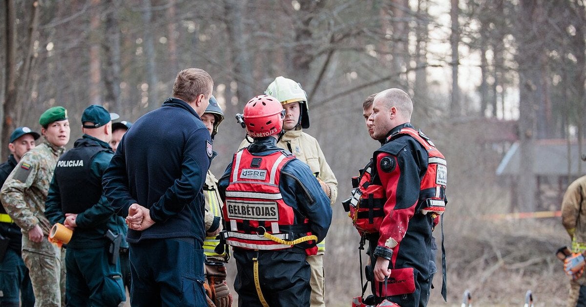 На місці падіння дрона у Литві