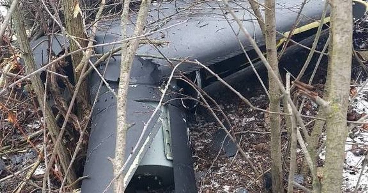 Невідомий дрон знайшли в Молдові: поліція звернулася до населення з попередженням (фото)