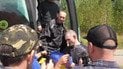 Перші слова та емоції звільнених із полону захисників зняли на відео