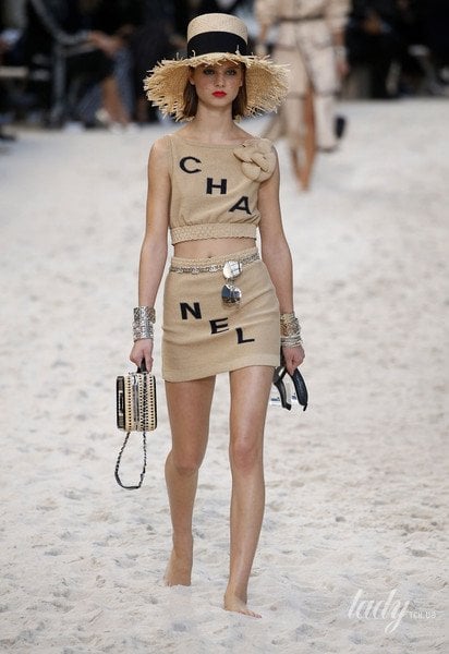 Коллекция Chanel прет-а-порте сезона весна-лето 2019 / © East News