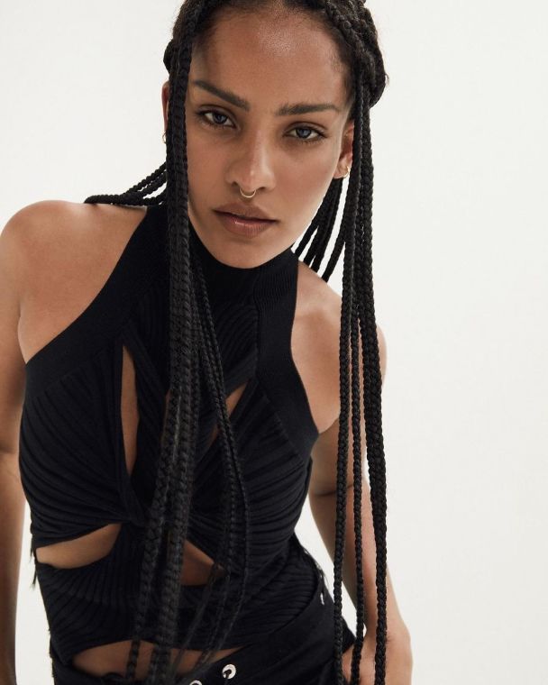 Нара Баптиста / © instagram.com/narahbaptista