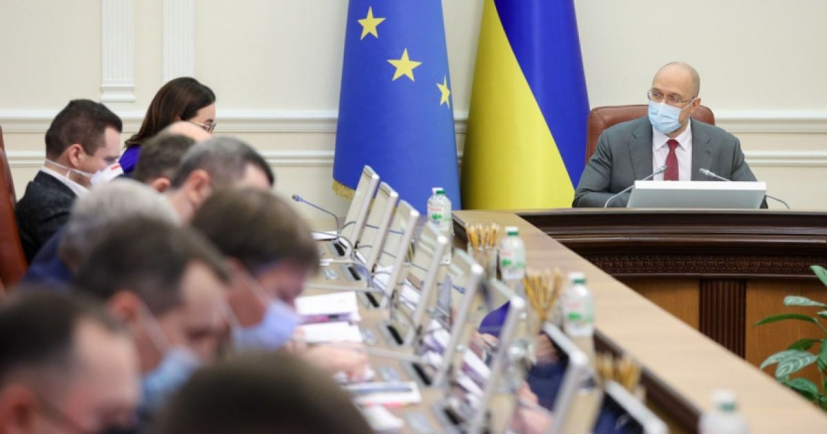 Уряд пропонує штрафувати за заперечення агресії РФ та окупації Криму і Донбасу