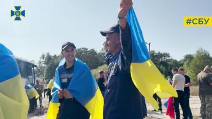 СБУ показала ексклюзивне відео обміну полоненими