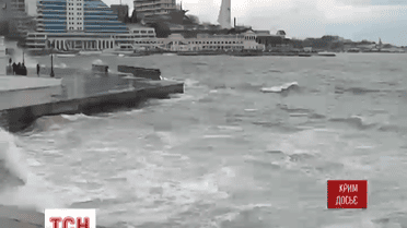 У Криму оголосили штормове попередження