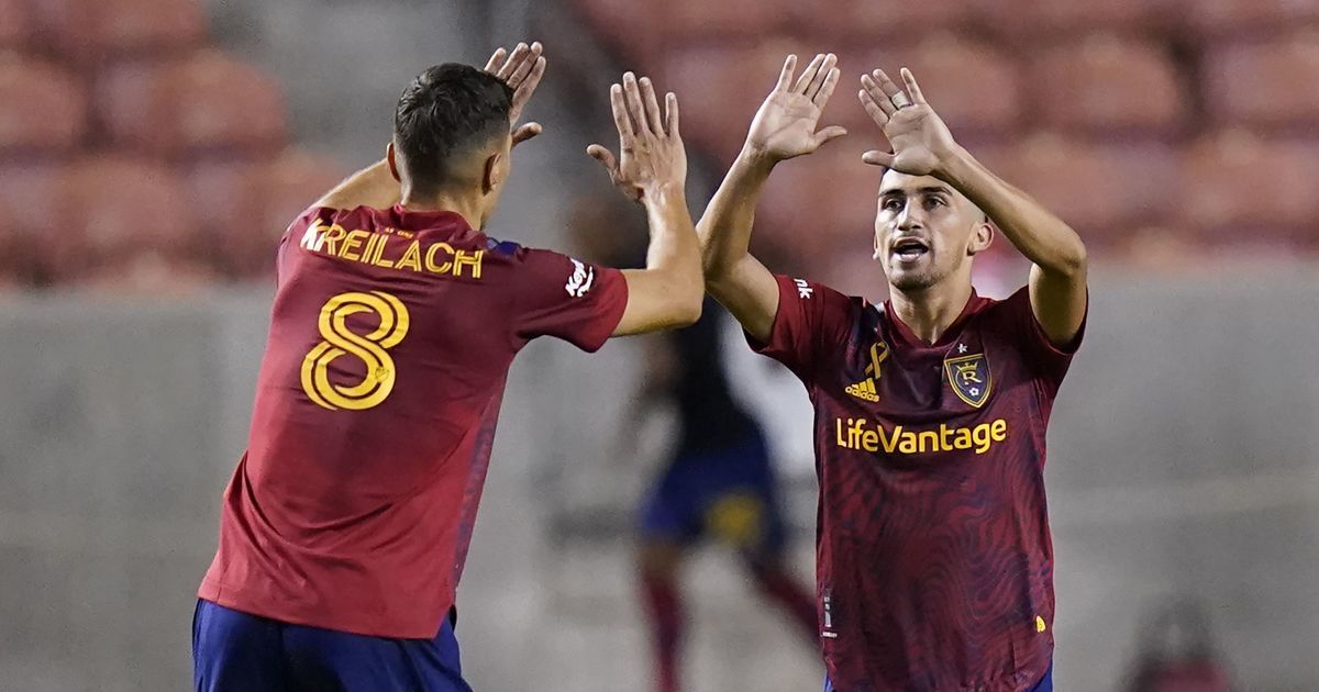 Пабло Руїс (праворуч)