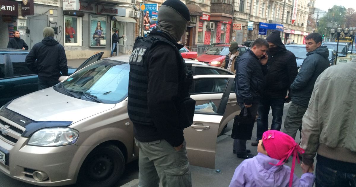 В Киеве СБУ задержала авто с луганскими номерами / © Фото Валерии Ковалинской/ТСН