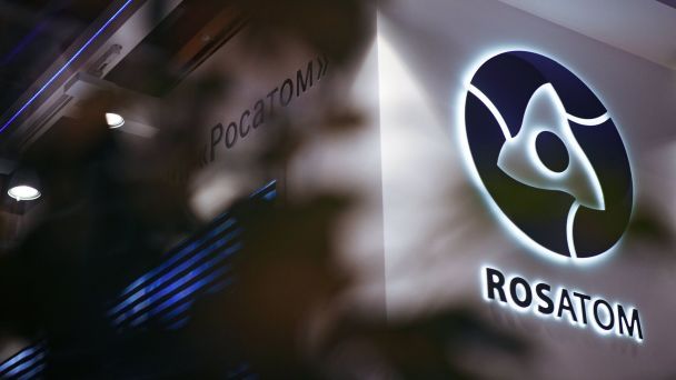 Украина ввела санкции против сына Азарова и гендиректора "Росатома"