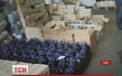 Налоговики в Сумах изъяли 5 тонн поддельного алкоголя