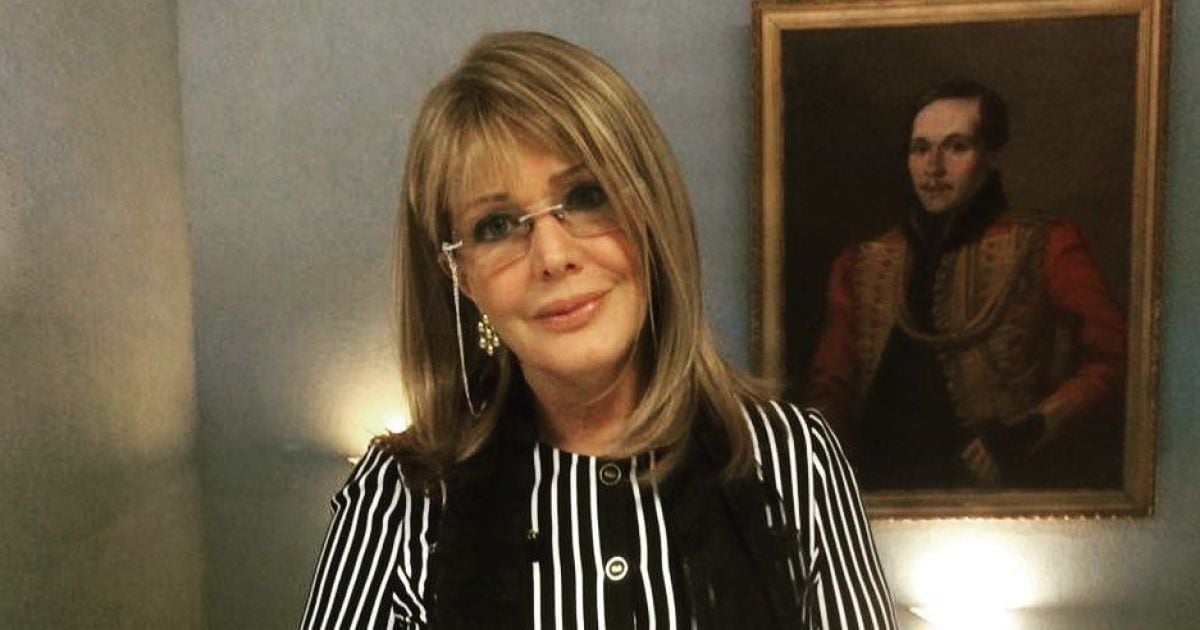 Олена Проклова