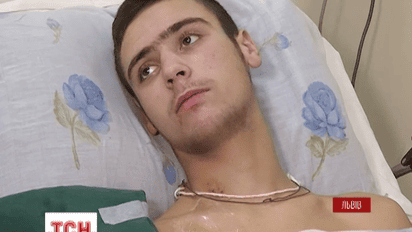 Сегодня 17-летнего парня из Львовской области наконец удалось отправить на лечение за границу