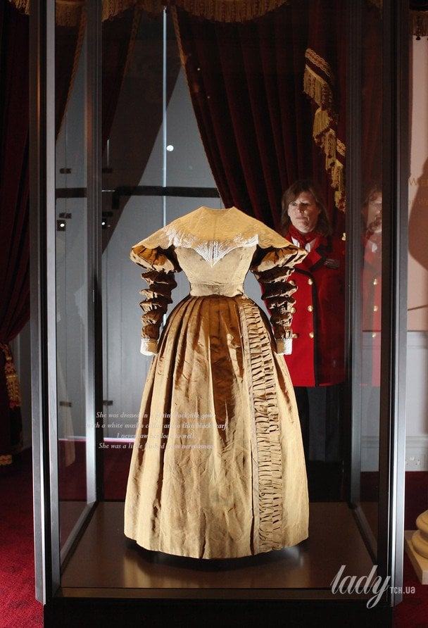 Сукня королеви Вікторії, яку вона одягла на Таємну раду 20 червня 1837 року / © Getty Images