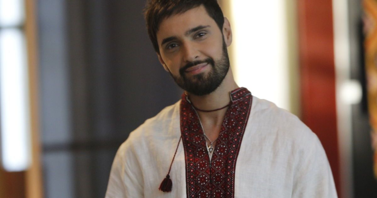 Украинские звезды приняли участие в показе вышиванок